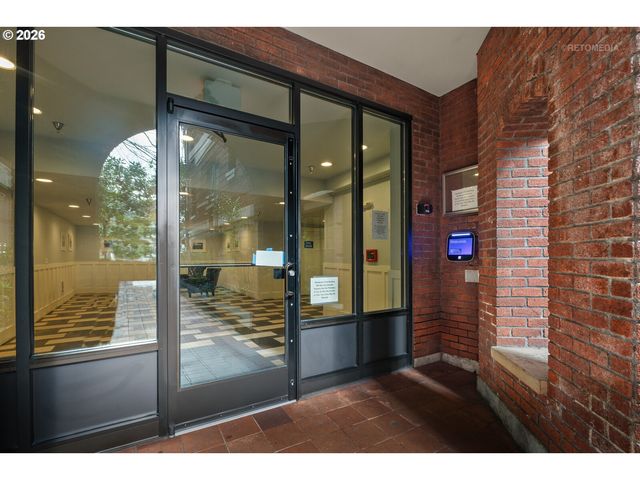 1829 Nw LOVEJOY St 304, Portland, OR 97209