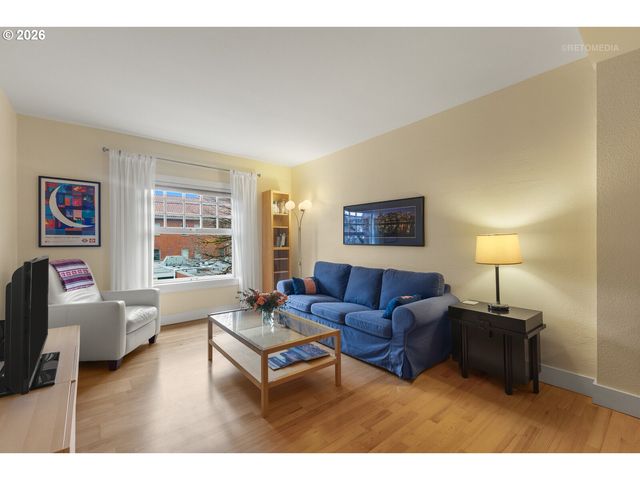 1829 Nw LOVEJOY St 304, Portland, OR 97209