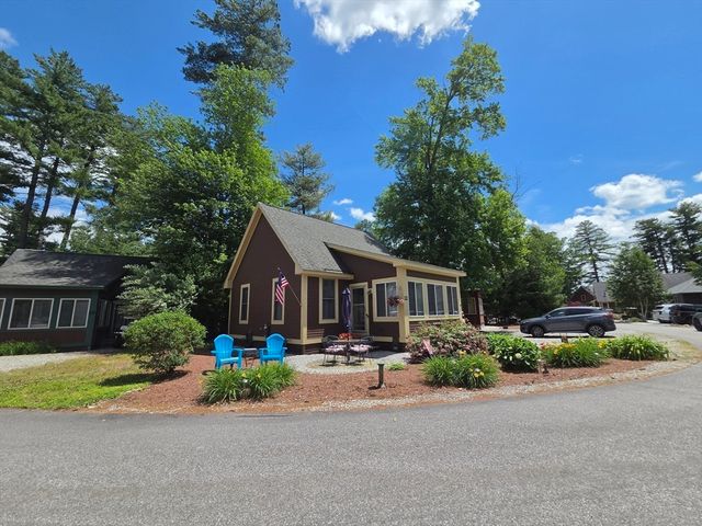 12 Waterview Drive 12, Westford, MA 01886
