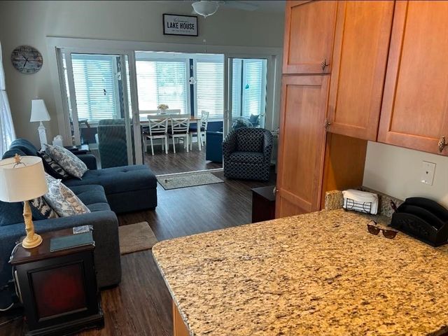 12 Waterview Drive 12, Westford, MA 01886