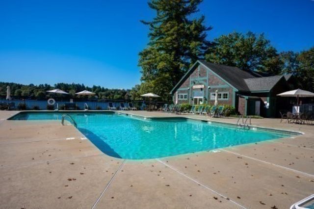 12 Waterview Drive 12, Westford, MA 01886