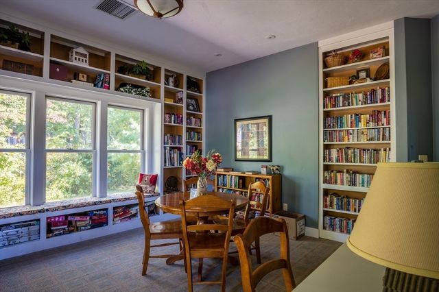 12 Waterview Drive 12, Westford, MA 01886