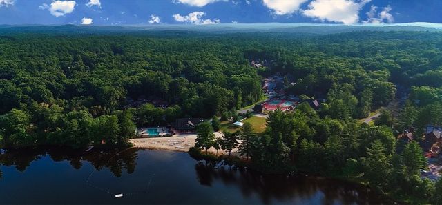12 Waterview Drive 12, Westford, MA 01886