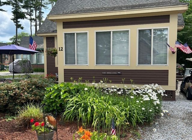 12 Waterview Drive 12, Westford, MA 01886