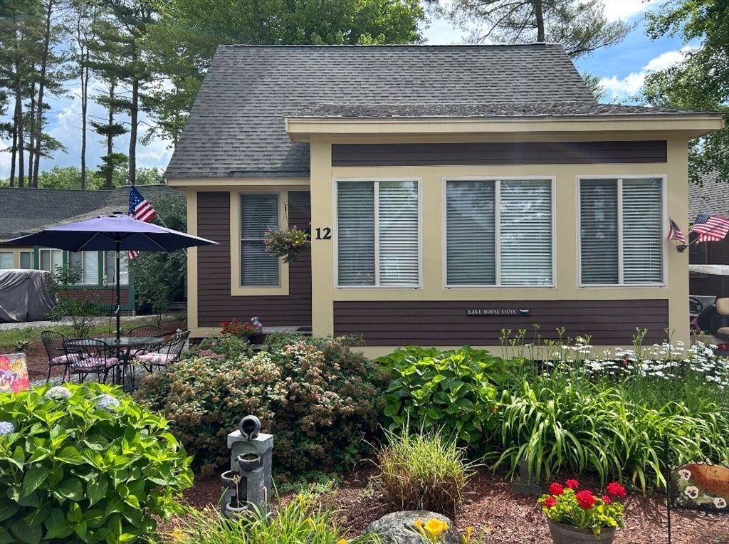 12 Waterview Drive 12, Westford, MA 01886