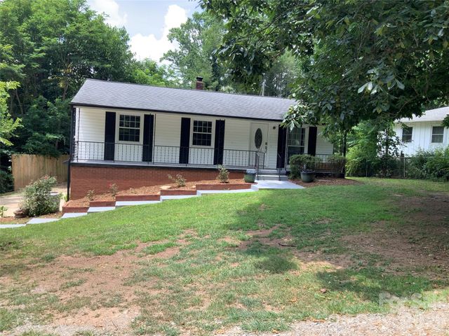 44 Rathfarnham Road, Asheville, NC 28803