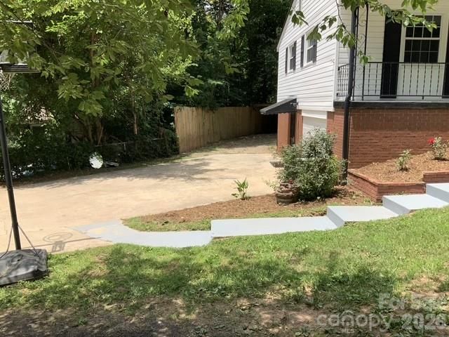 44 Rathfarnham Road, Asheville, NC 28803
