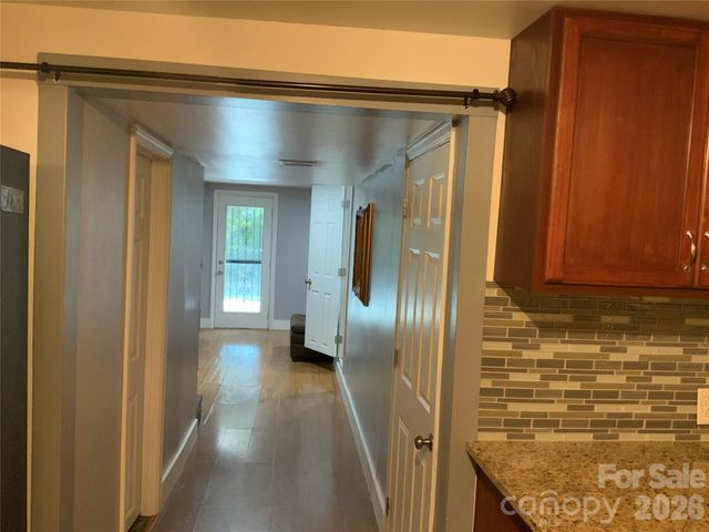 44 Rathfarnham Road, Asheville, NC 28803