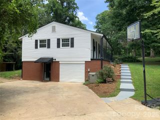 44 Rathfarnham Road, Asheville, NC 28803
