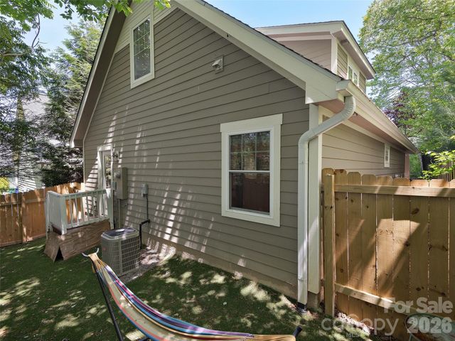 11 Knotty Alder Court, Candler, NC 28715