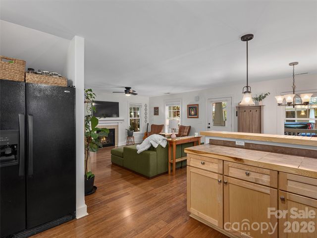 11 Knotty Alder Court, Candler, NC 28715