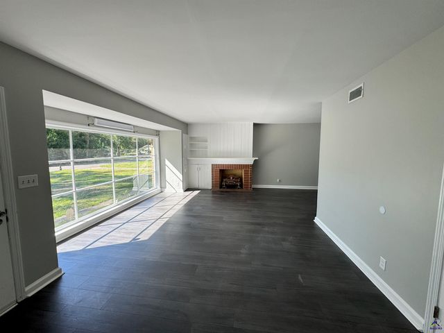 402 Westview Drive, Fort Valley, GA 31030