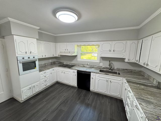 402 Westview Drive, Fort Valley, GA 31030