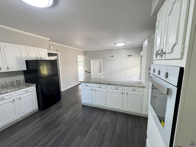 402 Westview Drive, Fort Valley, GA 31030