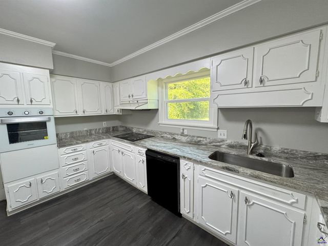 402 Westview Drive, Fort Valley, GA 31030