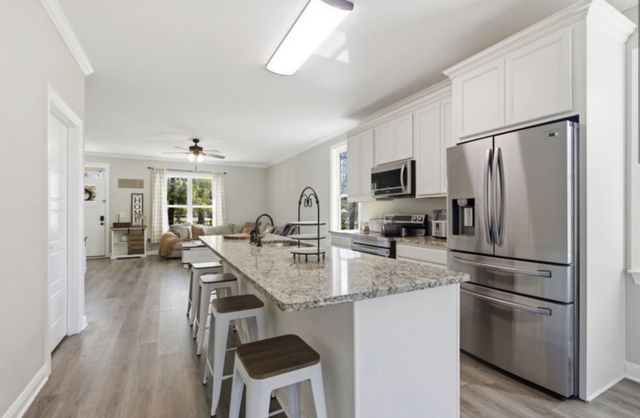 1030 Oak Dr, White Bluff, TN 37187