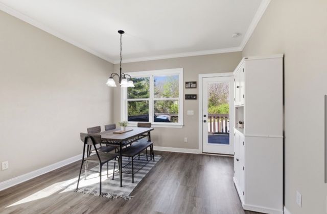 1030 Oak Dr, White Bluff, TN 37187