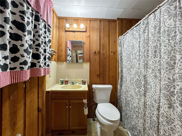 206 Tallow Street, Onalaska, TX 77360