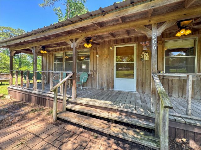 206 Tallow Street, Onalaska, TX 77360