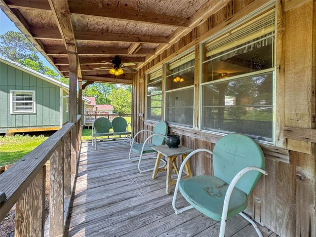 206 Tallow Street, Onalaska, TX 77360