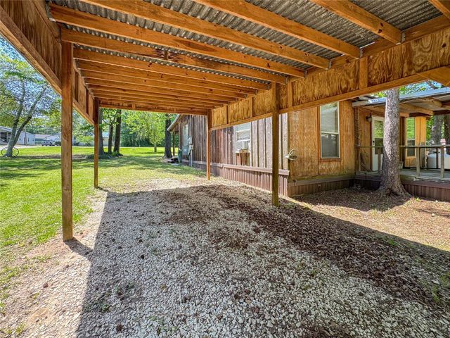 206 Tallow Street, Onalaska, TX 77360