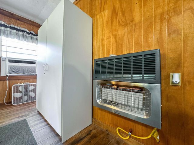 206 Tallow Street, Onalaska, TX 77360