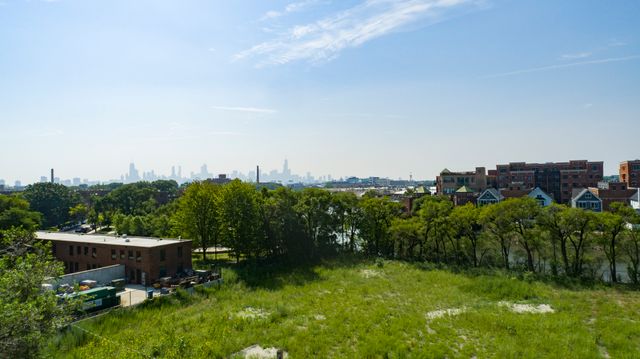 2235 W Oakdale Avenue 4-D, Chicago, IL 60618