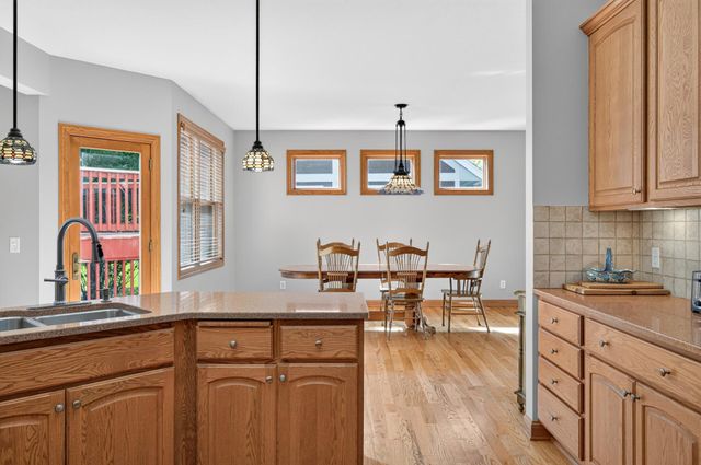11224 Halstead Trail, Woodbury, MN 55129