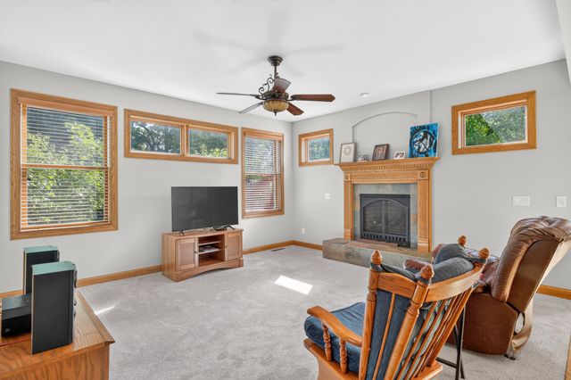 11224 Halstead Trail, Woodbury, MN 55129