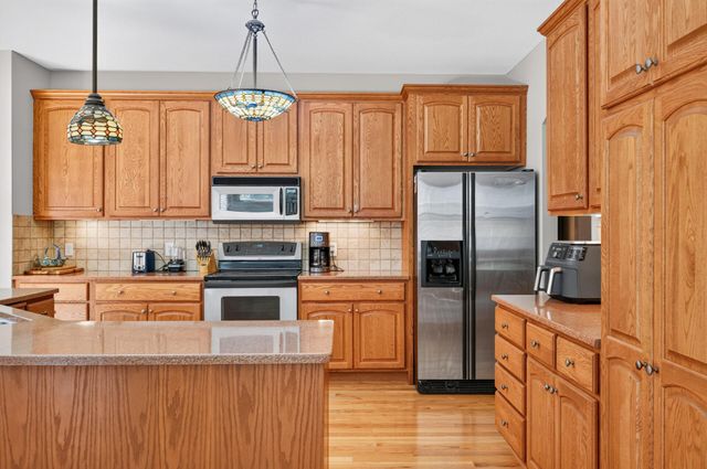 11224 Halstead Trail, Woodbury, MN 55129