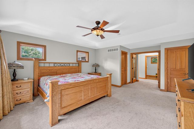 11224 Halstead Trail, Woodbury, MN 55129