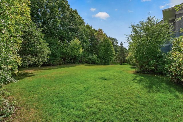 11224 Halstead Trail, Woodbury, MN 55129