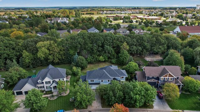 11224 Halstead Trail, Woodbury, MN 55129