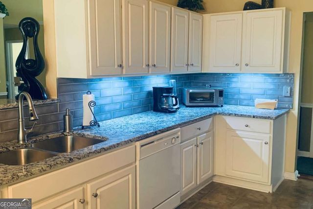119 Lancaster Way, Hiram, GA 30141