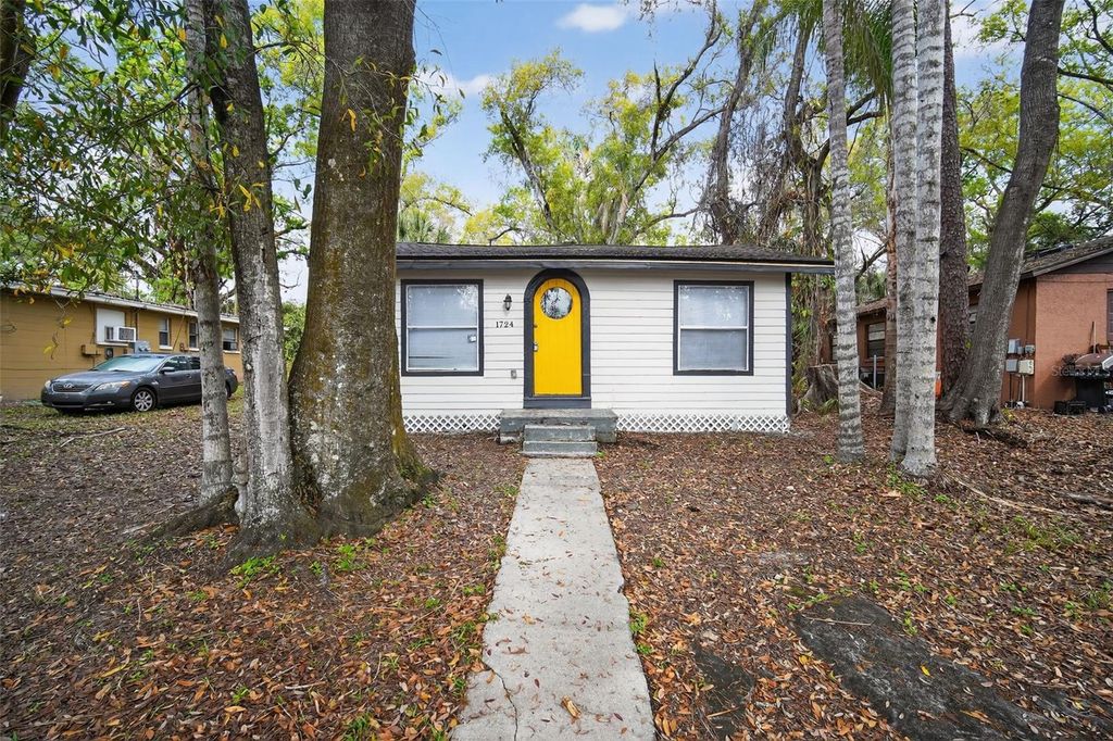1724 E MULBERRY DRIVE, Tampa, FL 33604