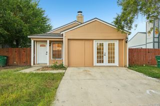 9738 Valley, San Antonio, TX 78250