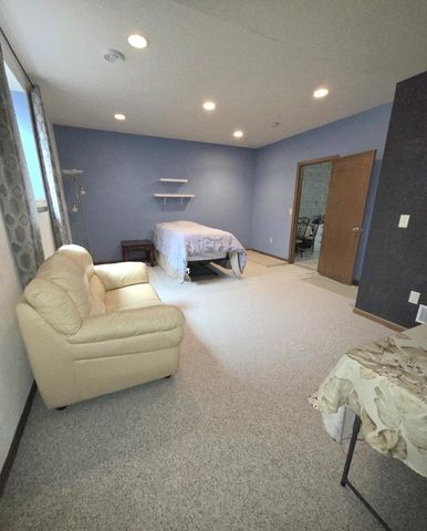 W292N6880 Dorn ROAD, Hartland, WI 53029