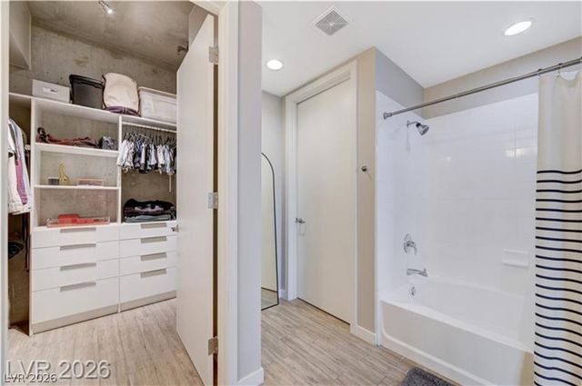 353 East Bonneville Avenue 581, Las Vegas, NV 89101