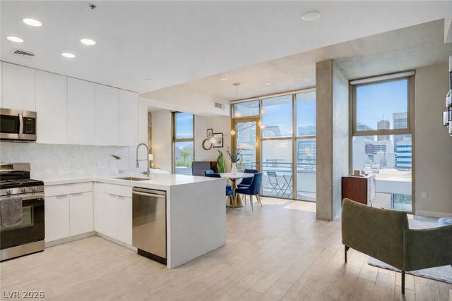 353 East Bonneville Avenue 581, Las Vegas, NV 89101