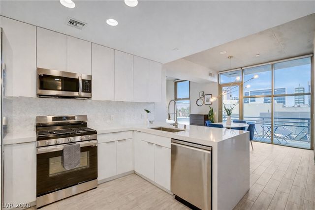 353 East Bonneville Avenue 581, Las Vegas, NV 89101