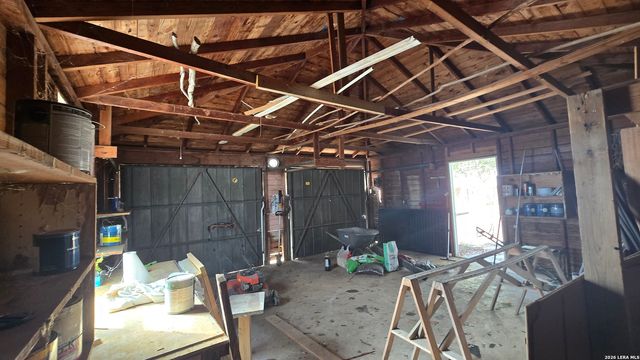 1301 Avenue K, Hondo, TX 78861