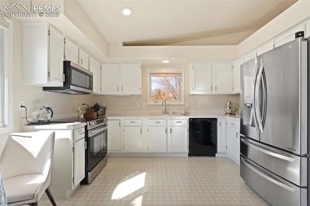 1222 Glen Haven Point, Colorado Springs, CO 80907