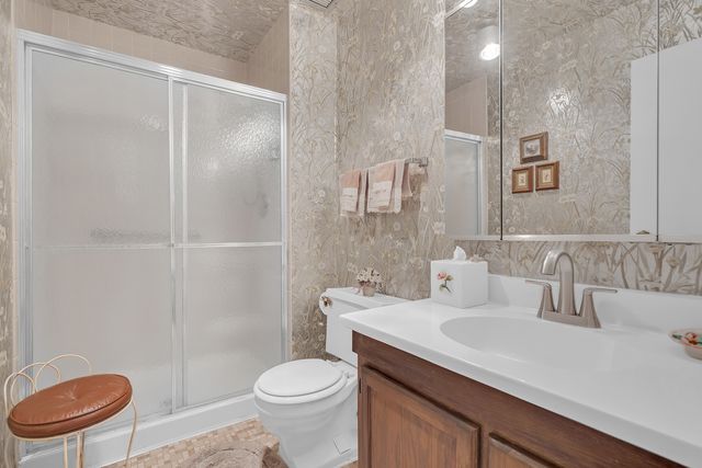 3801 Appian Way 403, Glenview, IL 60025