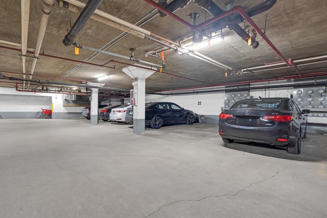 3801 Appian Way 403, Glenview, IL 60025