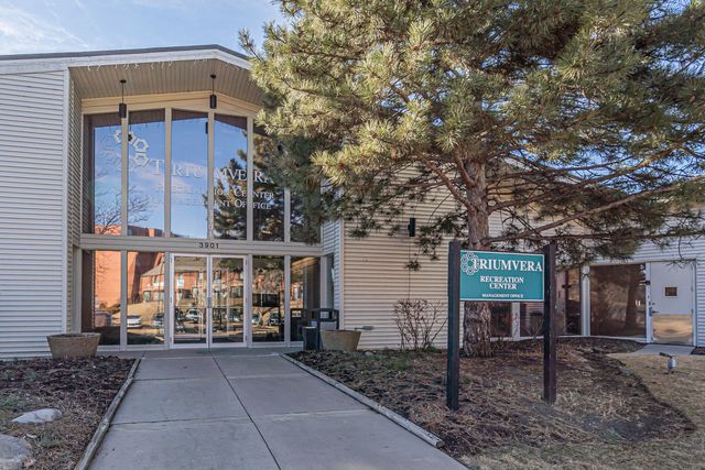 3801 Appian Way 403, Glenview, IL 60025