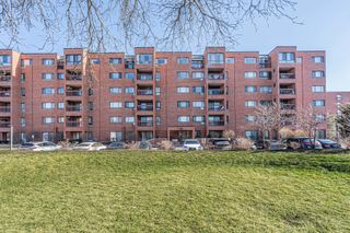 3801 Appian Way 403, Glenview, IL 60025