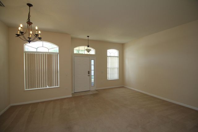 885 Tavernier Circle NE, Palm Bay, FL 32905