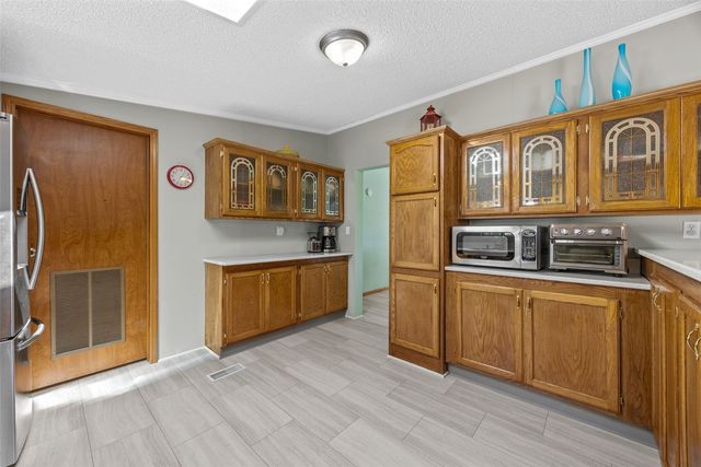 1650 W Forevergreen Road, North Liberty, IA 52317