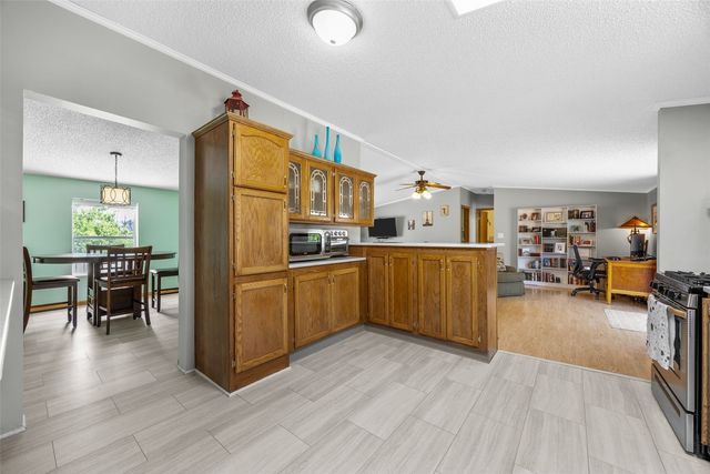 1650 W Forevergreen Road, North Liberty, IA 52317