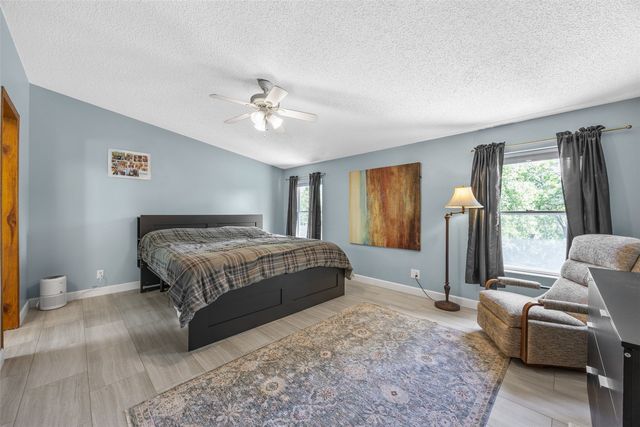 1650 W Forevergreen Road, North Liberty, IA 52317